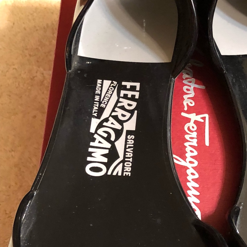 Authentic Ferragamo Sandals - Picture 6 of 7
